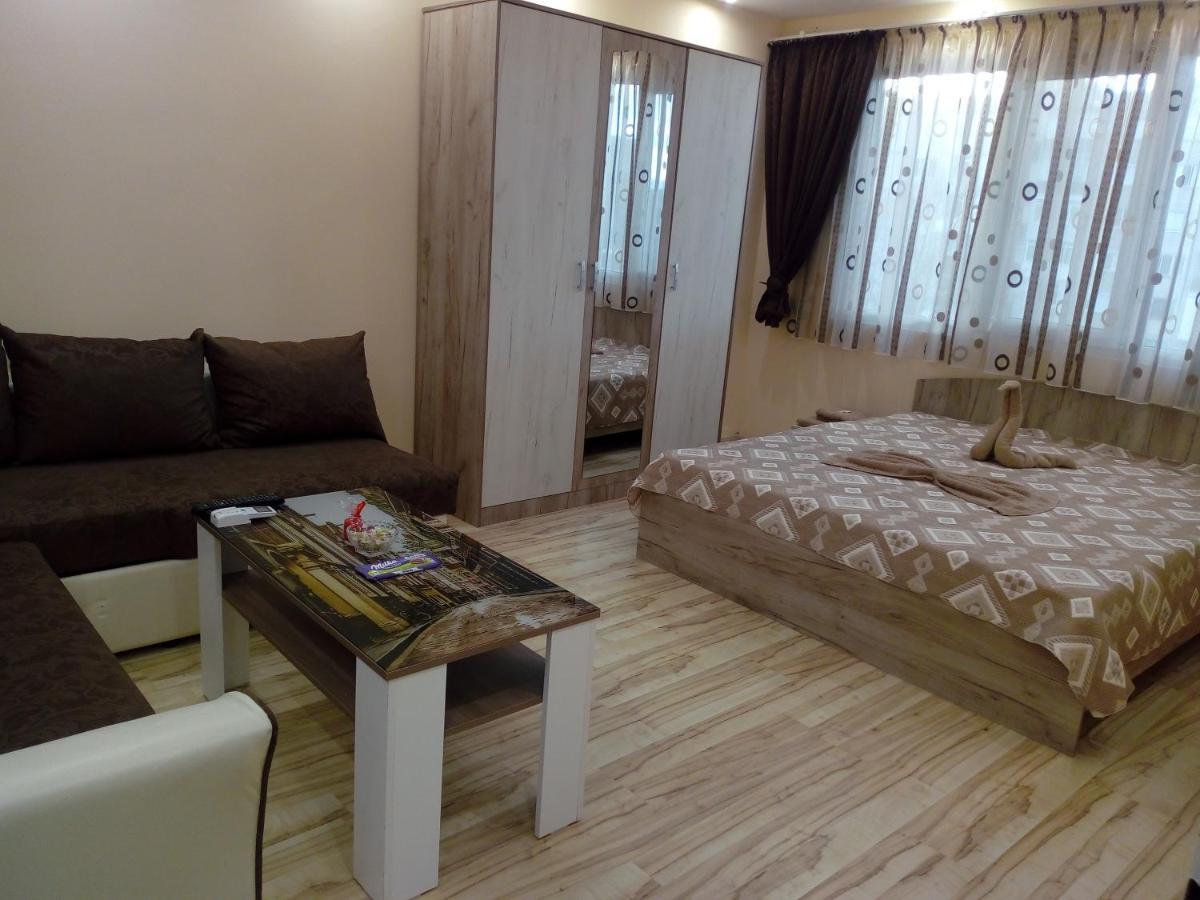 Апартамент Дани Apartament Dani Kazanłyk Zewnętrze zdjęcie