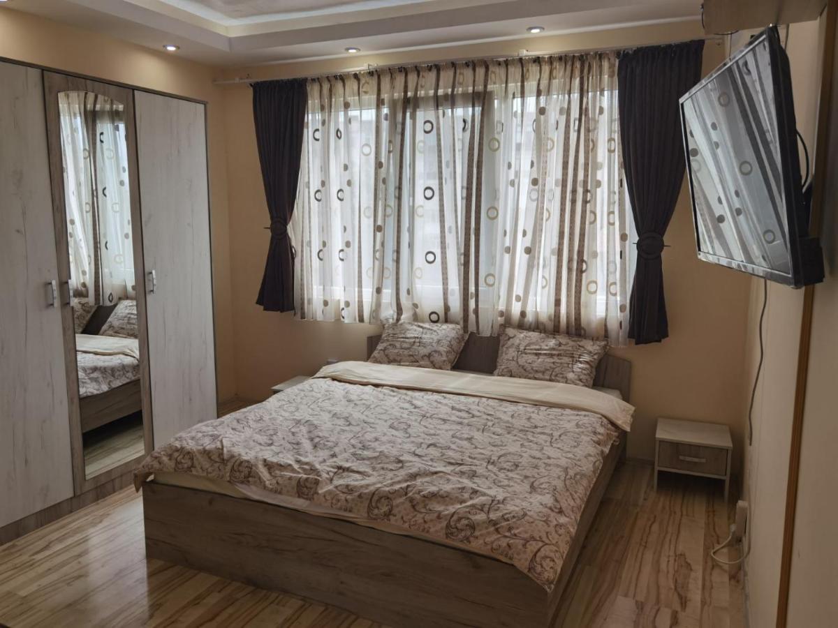 Апартамент Дани Apartament Dani Kazanłyk Zewnętrze zdjęcie