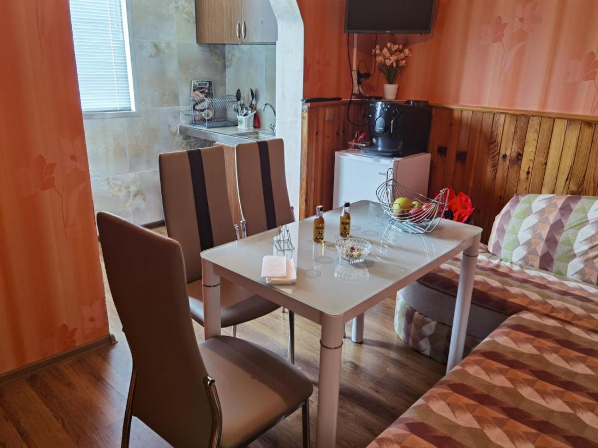 Апартамент Дани Apartament Dani Kazanłyk Zewnętrze zdjęcie